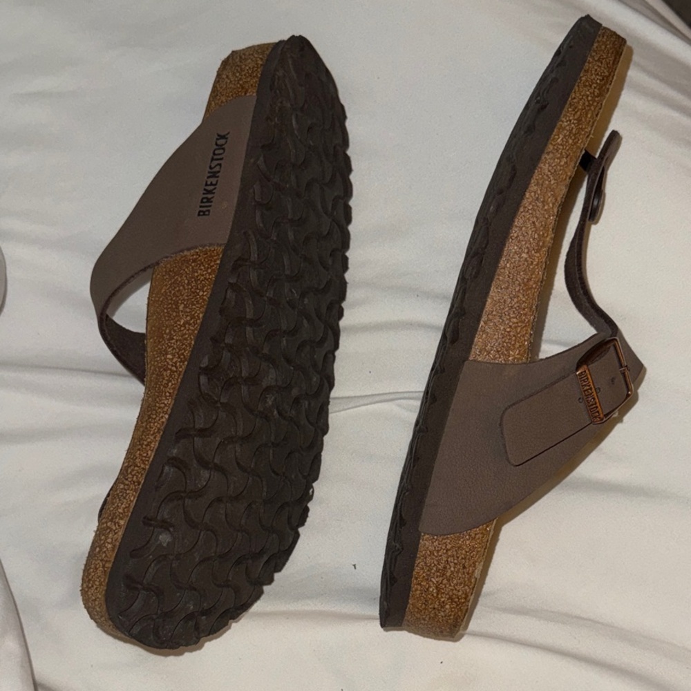 Women’s Birkenstocks - Picture 3 of 8
